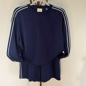 Elie Tahari Navy Lounge Set Sweater & Shorts Medium